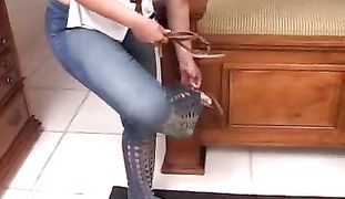 Voluptuous latin brunette Eli with wet twat receives a strong cock