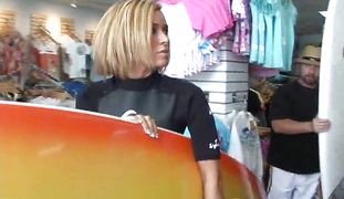 Magnificent blonde sweetheart Roxi is riding a massive phallus like a real pro