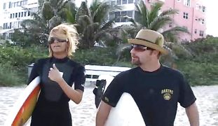 Magnificent blonde sweetheart Roxi is riding a massive phallus like a real pro