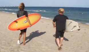 Magnificent blonde sweetheart Roxi is riding a massive phallus like a real pro